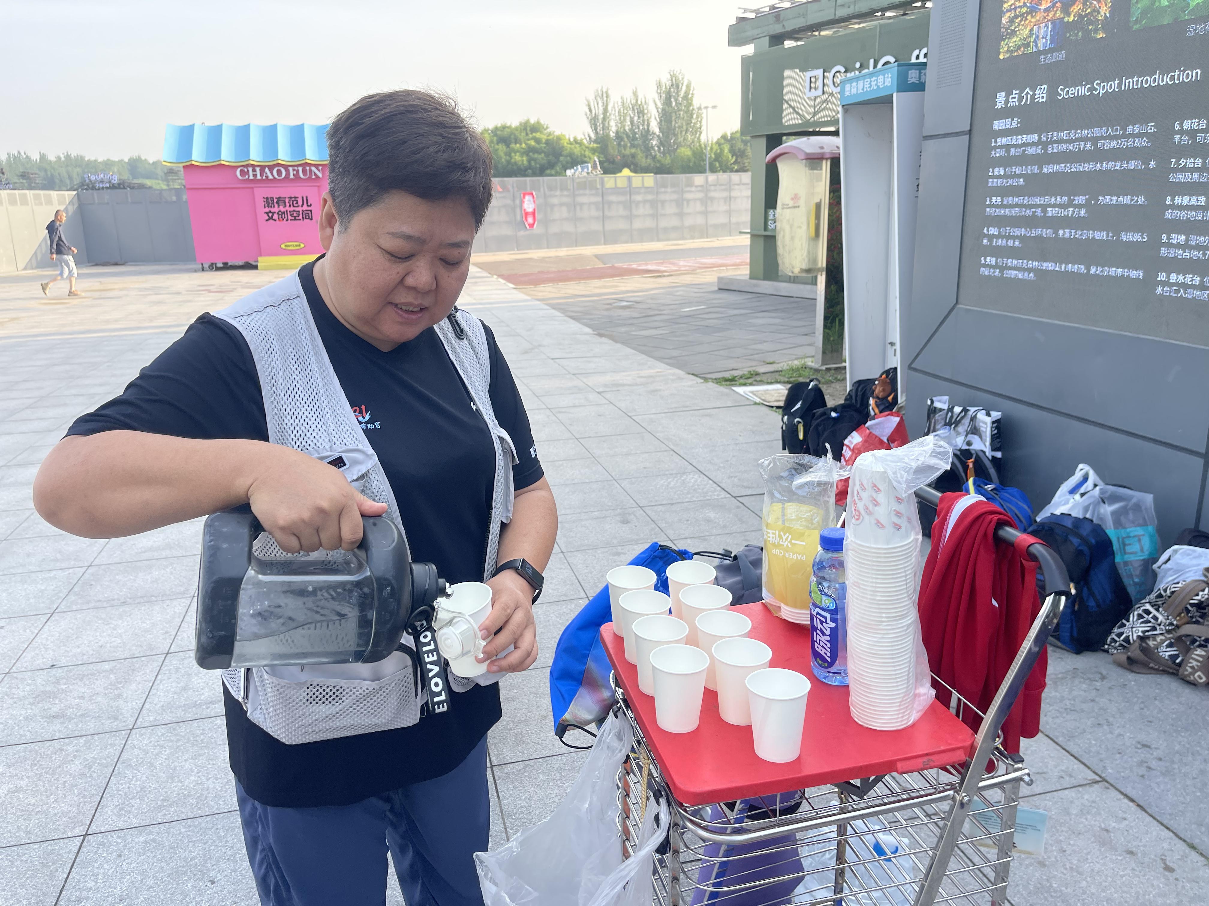 记者拉比奥、于帕、楚阿梅尼、萨利巴缺席训练前者母亲探班扑空