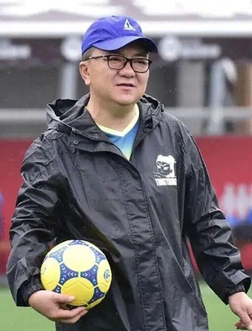 德约已在温网男单豪取105胜，追平费德勒并列公开赛时代第一