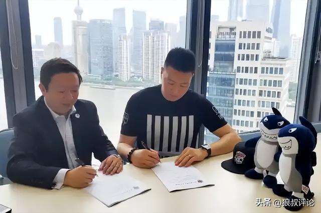 队报：巴黎卖拉莫斯和李刚仁收入破亿，将签阿克利乌舍和迪奥曼德