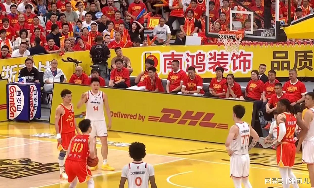 罗德里：佛得角整场比赛都在防守，甚至连中场都过不去