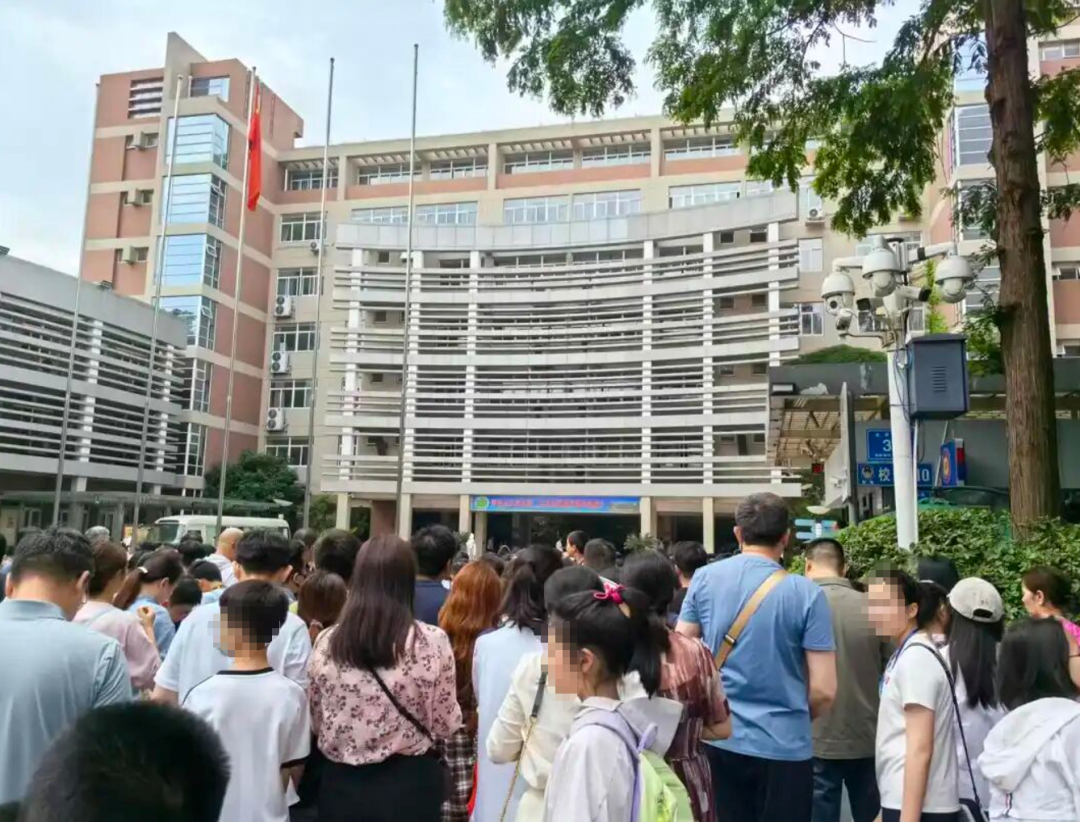 乌法115k欧元买断阿加波夫，结束租借正式加盟