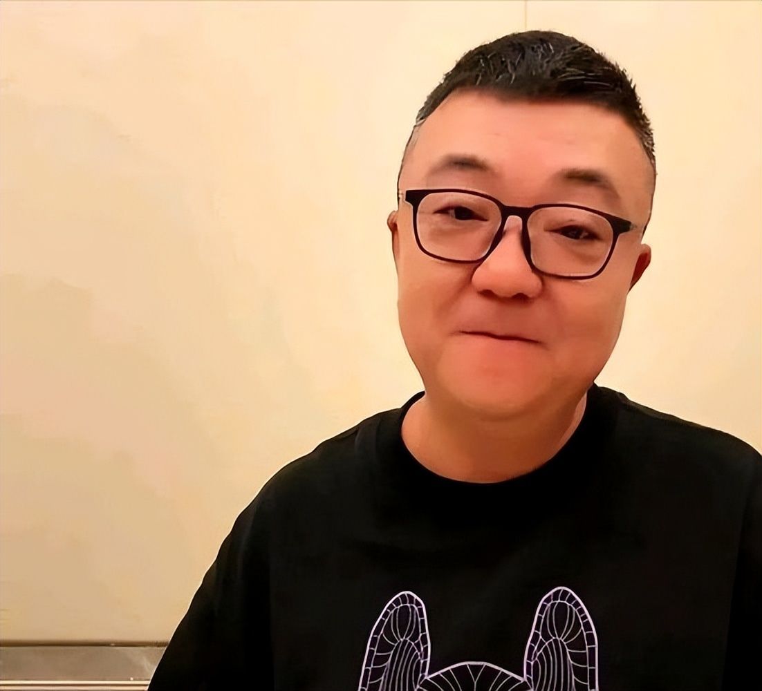学霸港姐王嘉慧晒美照 颜值体态双在线气质出众