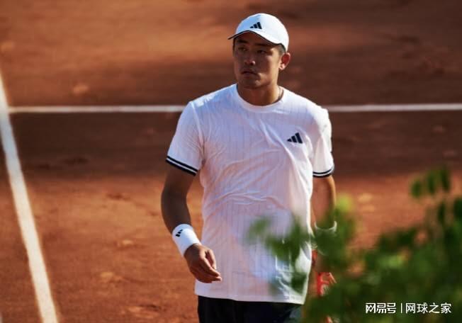 乌法115k欧元买断阿加波夫，结束租借正式加盟