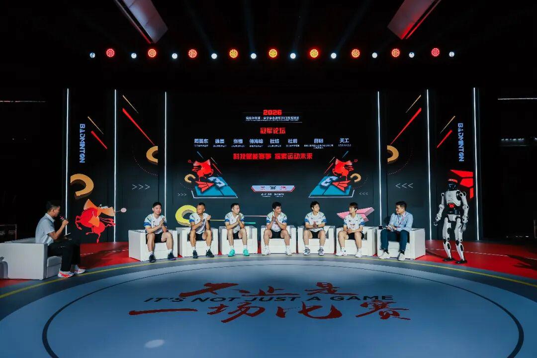 老鹰1年1400万美元留住澳洲中锋，他们也是付出了不小的代价？