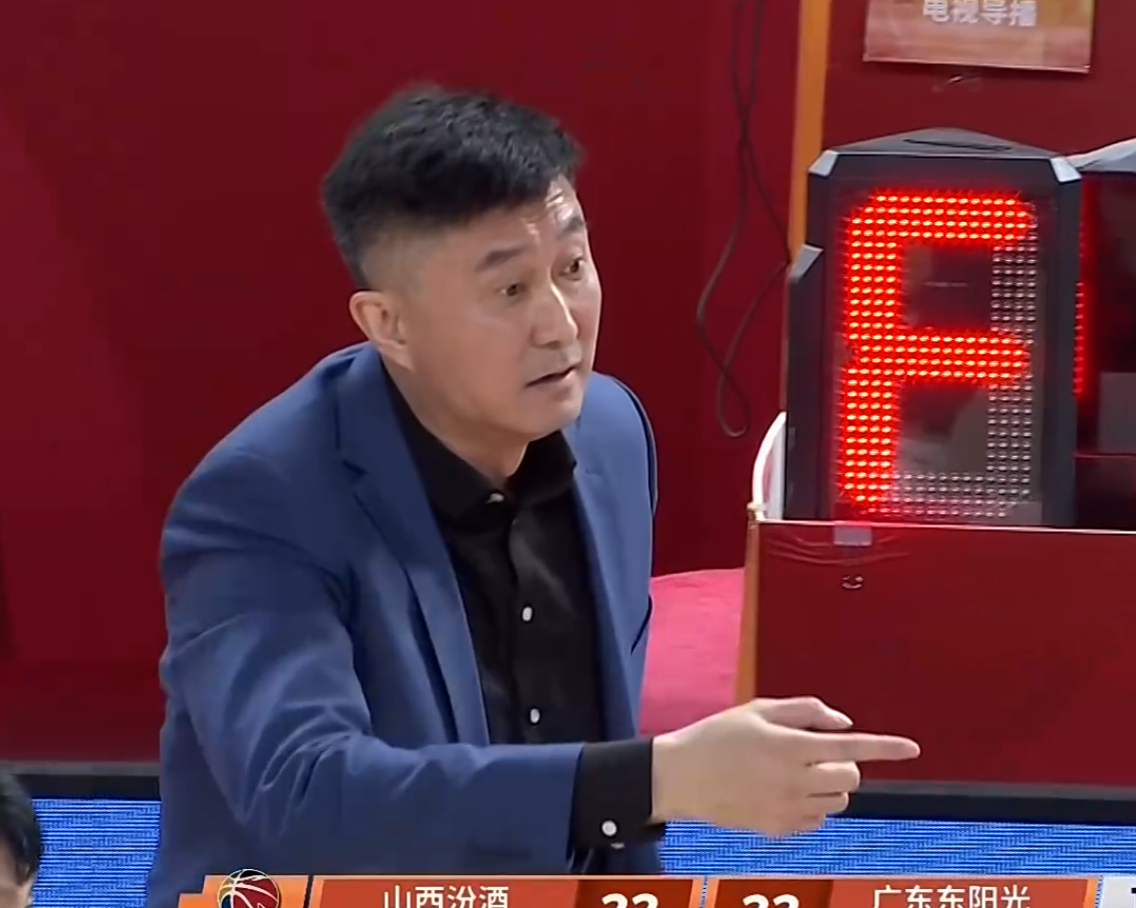 加拿大公开赛第三轮苏贝尔领跑