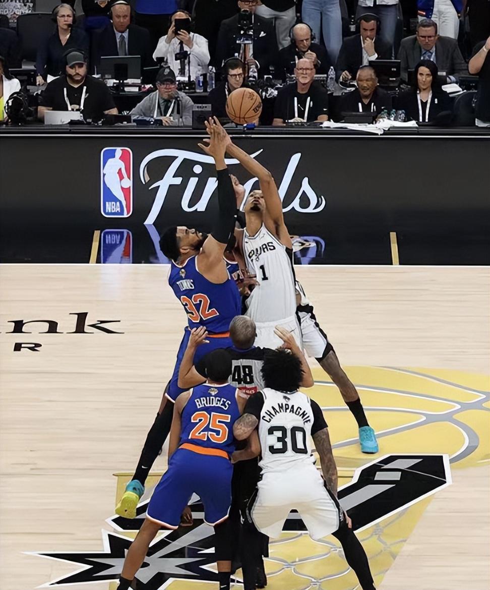2026年NBA选秀球员之小莫雷兹