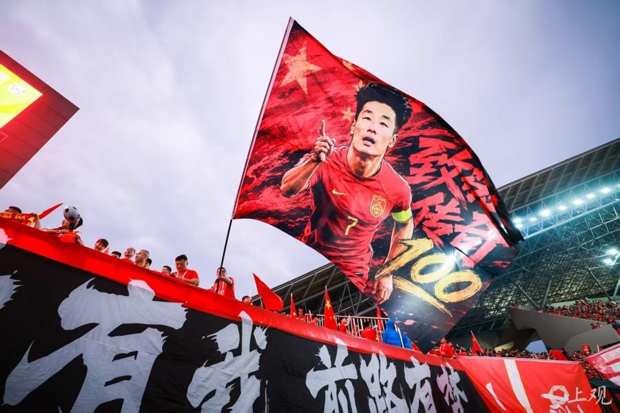 哈珀崛起逼宫，马刺面临福克斯难题