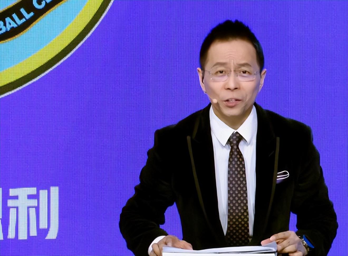 马刺锁定文班亚马黄金搭档：艾伦·格雷夫斯如何精准补充马刺前场最大短板