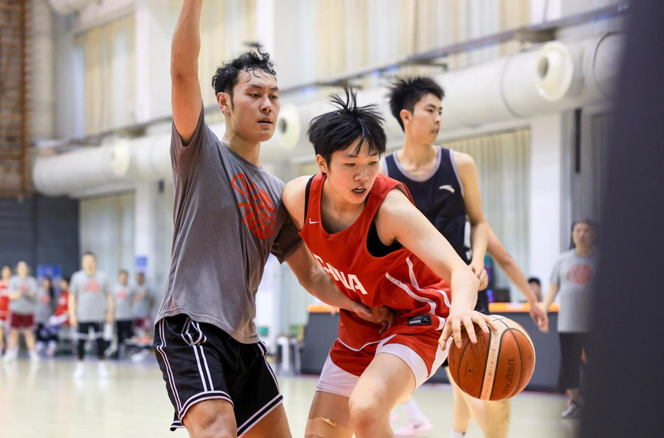 尽管季后赛五年内四次被库里淘汰出局，但哈登表现完胜库里？