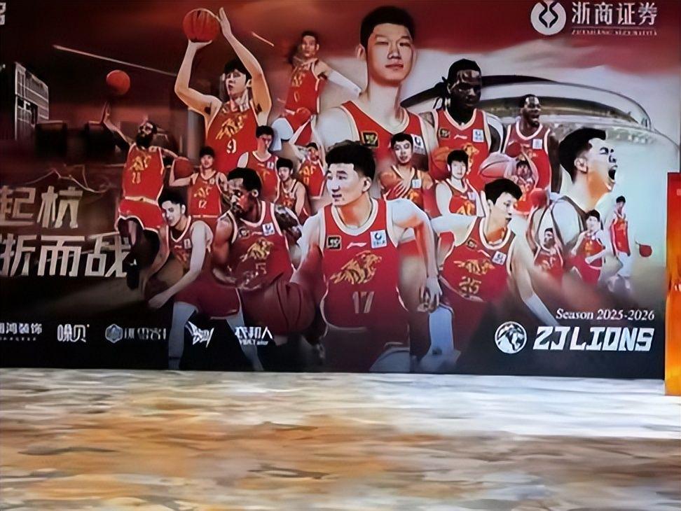 2026NBA选秀临近老鹰握多签待操作