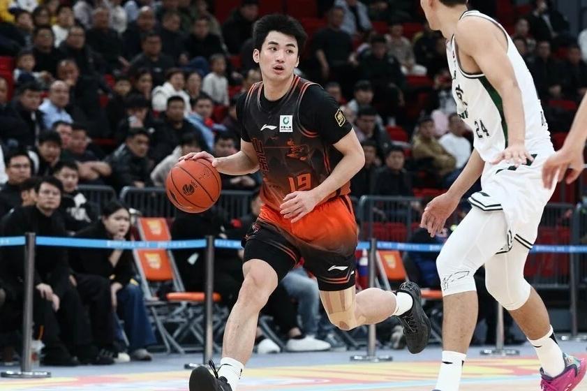 三万一张票，下不去手！尼克斯球迷攻陷圣城