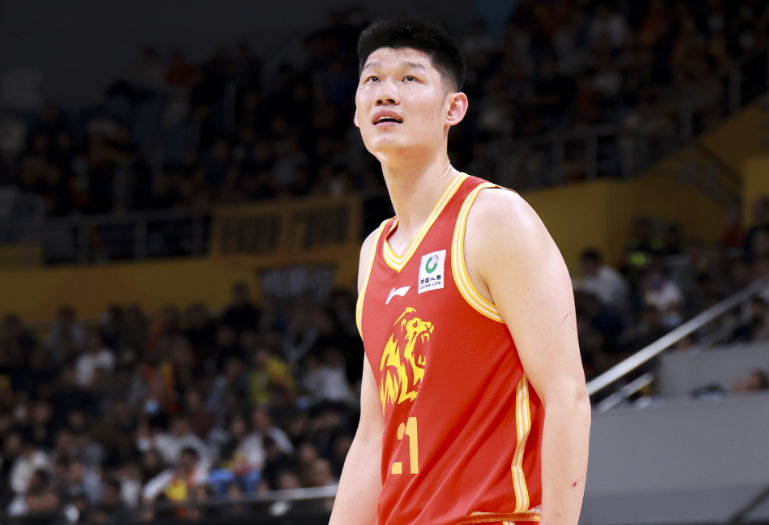 NBA总决G5邀米奇·盖顿赛前唱国歌