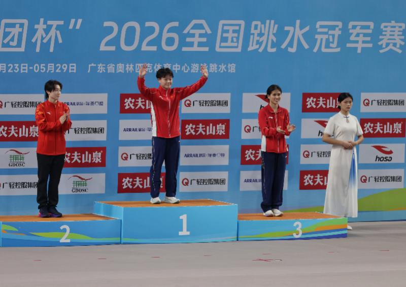 四场失利合计被逆转71分！均龄25.06岁成马刺借口？官推发声力挺