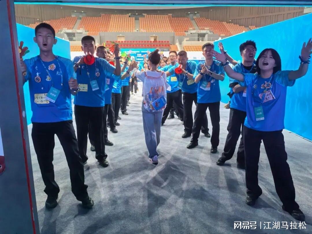 约基奇联手东契奇可能性为零？好友回应：等40岁去湖人拿一年底薪