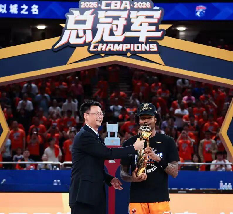 佐野海舟：拿1分和0分会是完全不同的局面；很遗憾远藤航的伤退