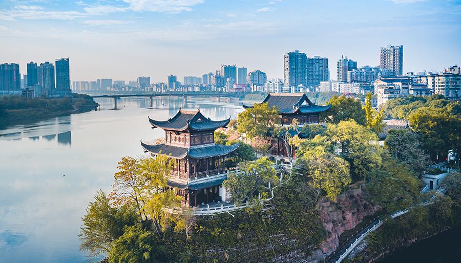克拉克加公开赛穿球衣遭嘘仍抓鸟