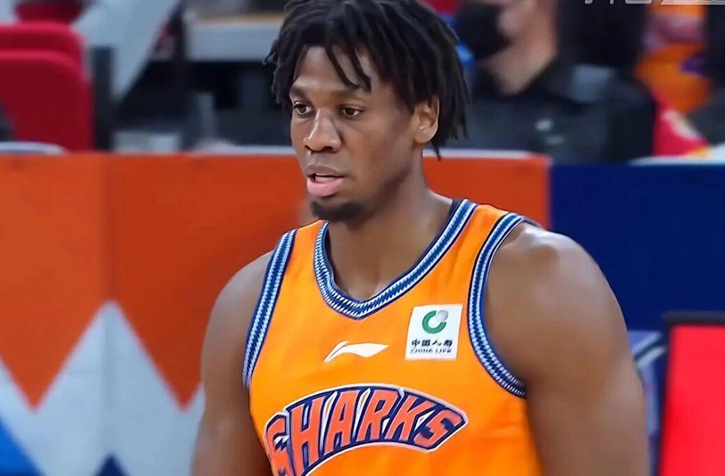 道伊尔高尔夫锦标赛第三轮单独领跑