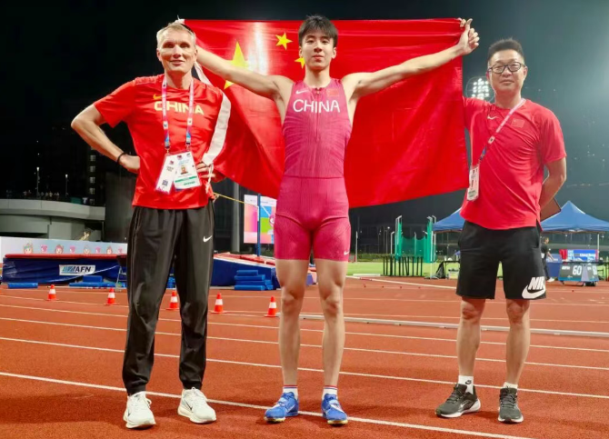 乌法115k欧元买断阿加波夫，结束租借正式加盟