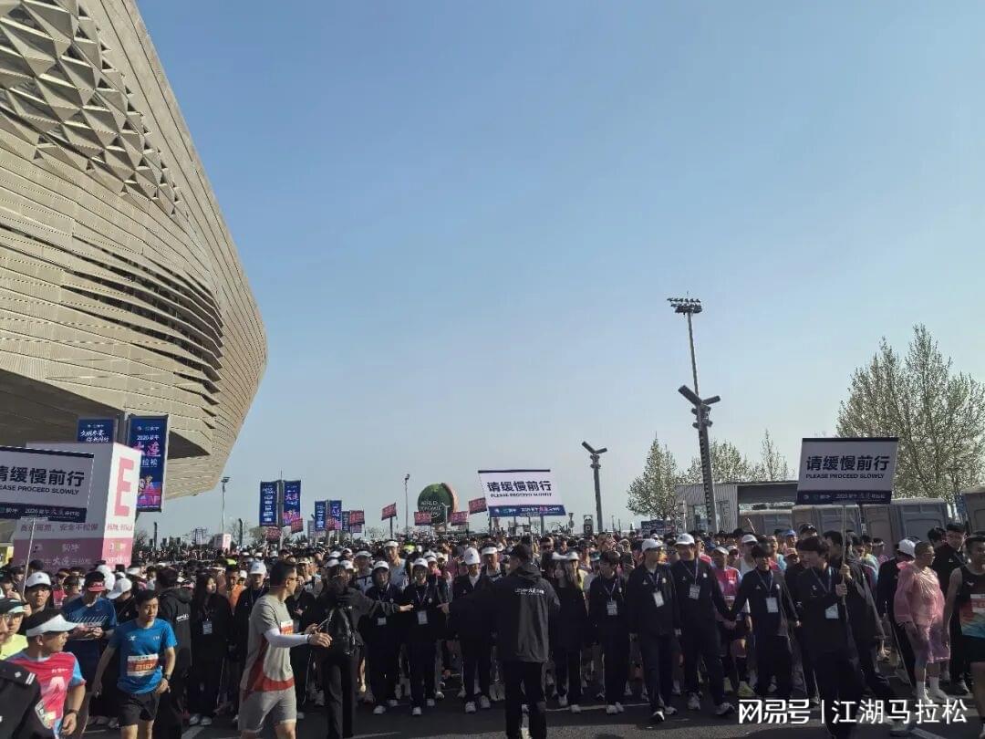 维蒂尼亚：能和梅罗一同被提及就是巨大荣耀；葡萄牙不是热门